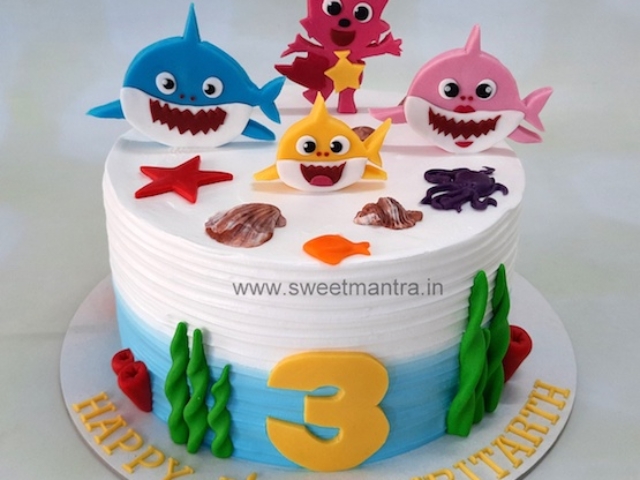 Baby Shark underwater cake