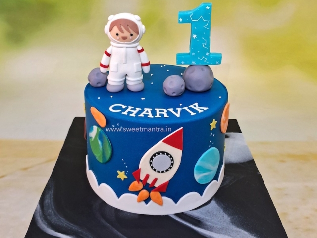 Astronaut theme cake for 1st birthday