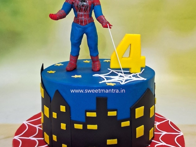 Spiderman fondant cake